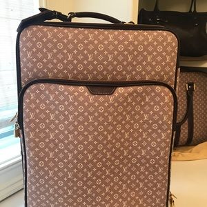 Louis Vuitton Idylle Pegasus 55 in Sepia, EUC